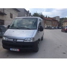 Товарни бусове Товарен Бус Пежо под наем