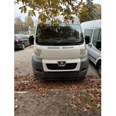 Товарни бусове Товарен Макси Бус Пежо под наем